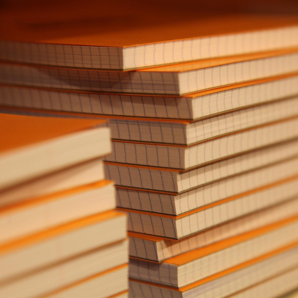 Blocs notes à petits carreaux